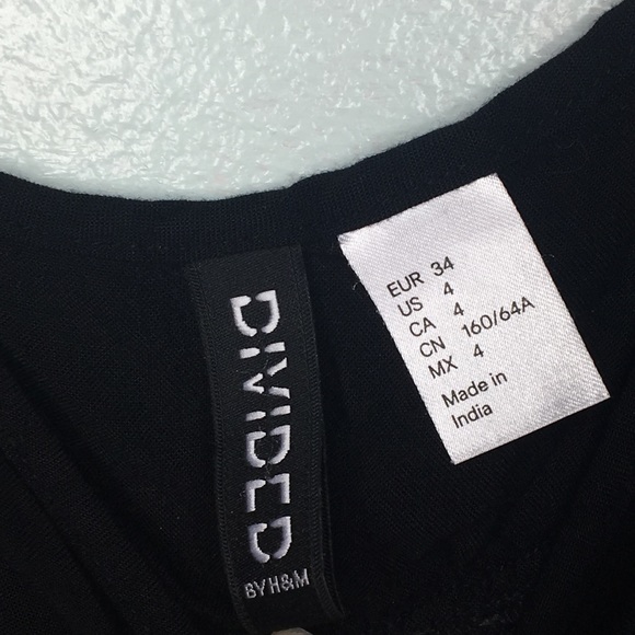 💘 H&M Light Flowy Romper💘 - Picture 6 of 8